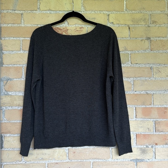 Fine Collection Dark Gray Wool and Cashmere Sweater - Picture 4 of 4